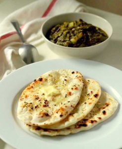 garlic naan recipe on tawa garlic naan