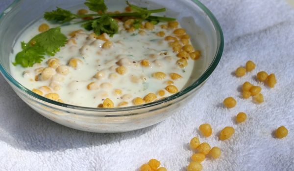 boondi-raita-recipe-curd-puffed-gram-floor